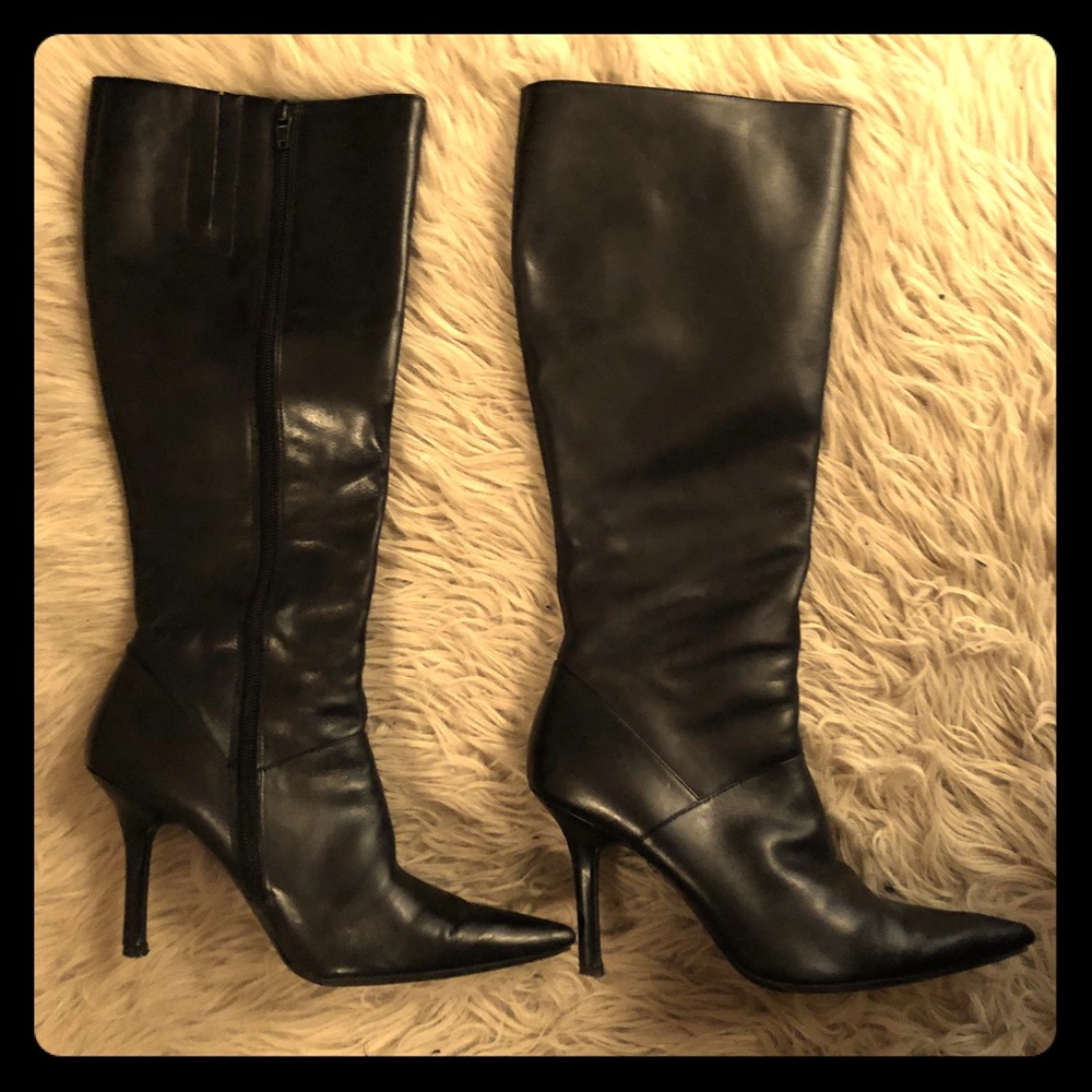 Nine West Black Leather Pointy-Toe Boot